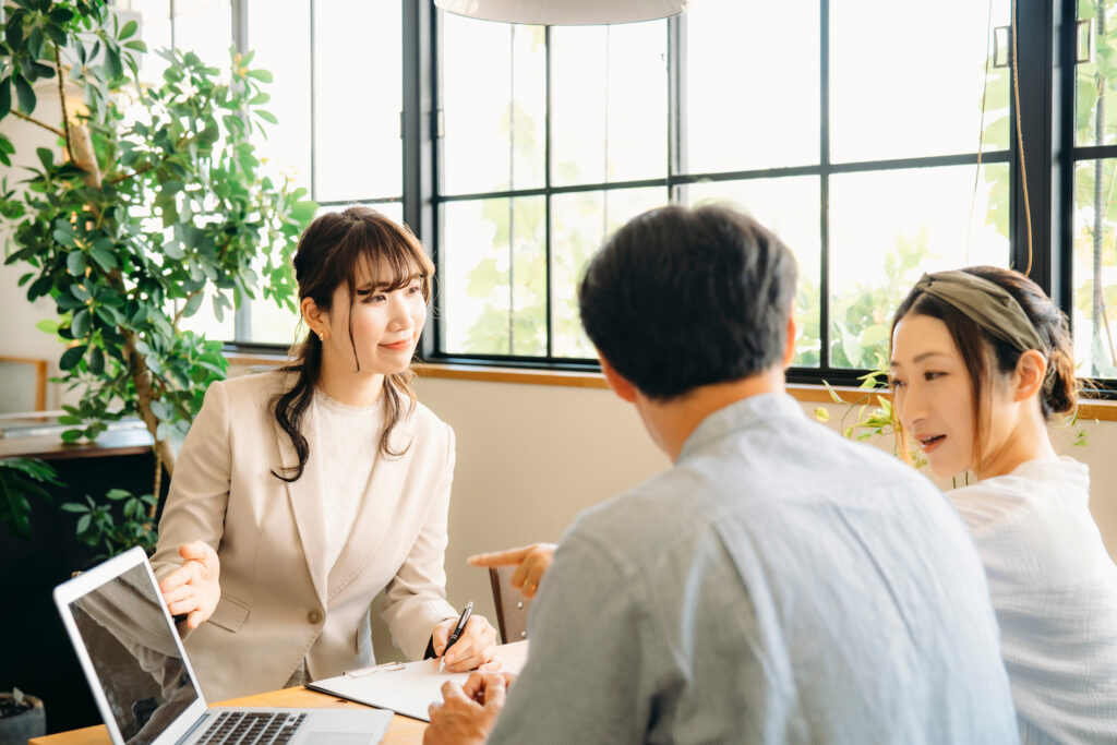 相続とは？配偶者が相続人となる場合のメリットと注意点を解説